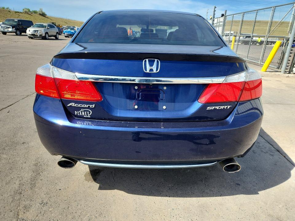Продажа на аукционе авто 2015 Honda Accord, vin: 1HGCR2F54FA249195, номер лота: 57741266