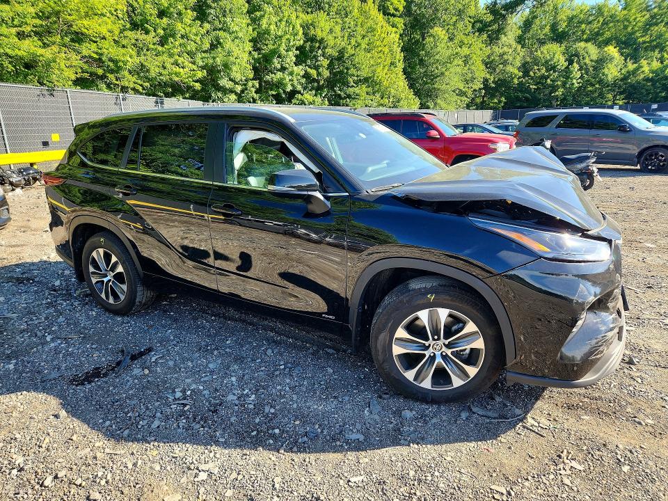 Продаж на аукціоні авто 2025 Toyota Highlander Hybrid, vin: 5TDKBRCH0SS659222, номер лоту: 57510266