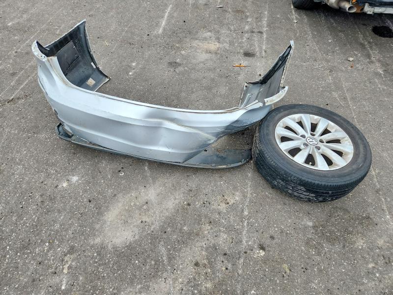 58001306 :رقم المزاد ، 1VWAS7A38EC112676 vin ، 2014 Volkswagen Passat مزاد بيع