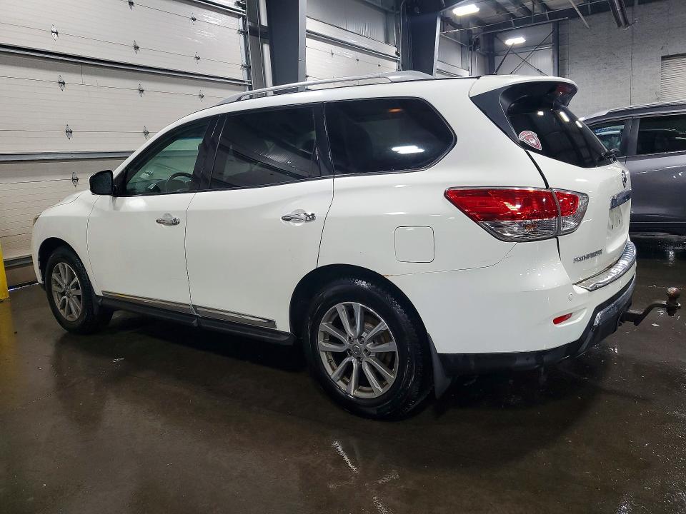 55517996 :رقم المزاد ، 5N1AR2MMXGC654320 vin ، 2016 Nissan Pathfinder مزاد بيع