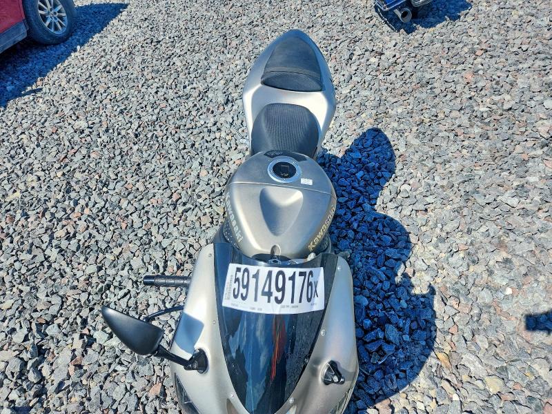 59149176 :رقم المزاد ، JKBZXJC185A003555 vin ، 2005 Kawasaki Zx636 مزاد بيع