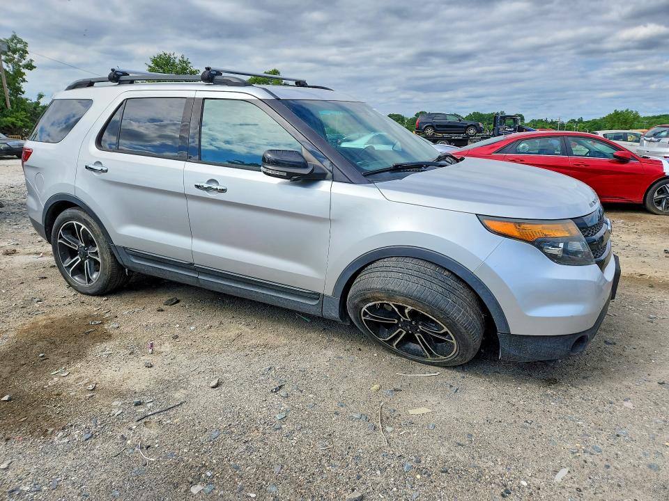 56359726 :رقم المزاد ، 1FM5K8GT3DGB29521 vin ، 2013 Ford Explorer مزاد بيع