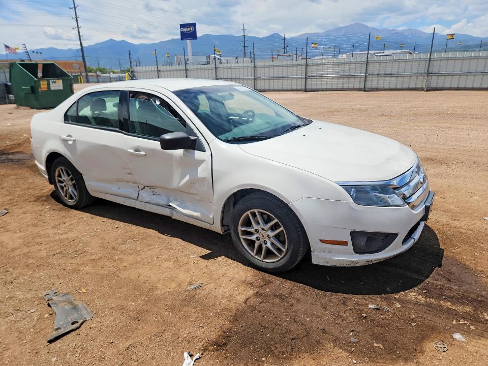 56515546 :رقم المزاد ، 3FAHP0GA2CR275117 vin ، 2012 Ford Fusion مزاد بيع