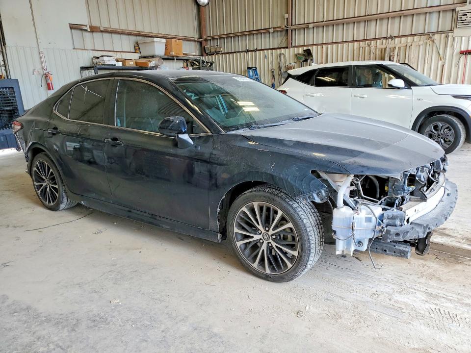 Продажа на аукционе авто 2018 Toyota Camry, vin: 4T1B11HK0JU616689, номер лота: 57347766