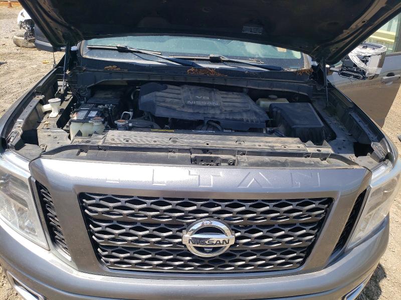 56796256 :رقم المزاد ، 1N6AA1E56KN503255 vin ، 2019 Nissan Titan مزاد بيع