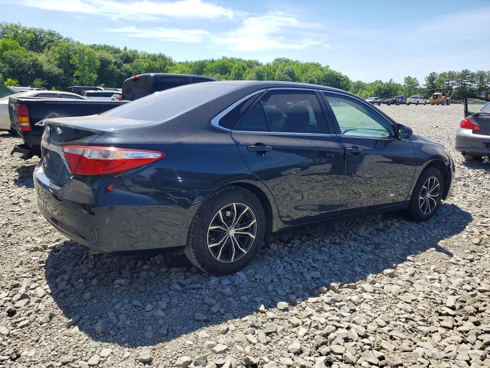 56275006 :رقم المزاد ، 4T4BF1FK4FR473666 vin ، 2015 Toyota Camry مزاد بيع