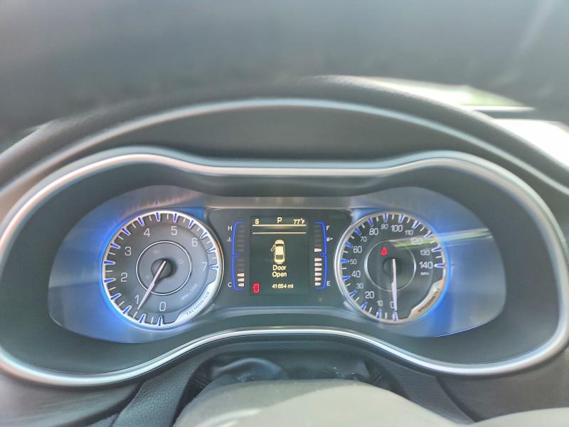 2015 Chrysler 200 მანქანა იყიდება აუქციონზე, vin: 1C3CCCAB6FN626027, აუქციონის ნომერი: 58458166