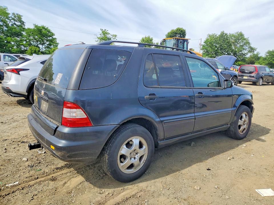 2003 Mercedes-benz Ml მანქანა იყიდება აუქციონზე, vin: 4JGAB57E23A443788, აუქციონის ნომერი: 56392616