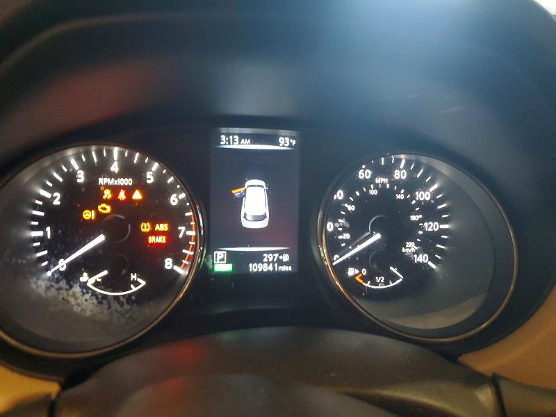 59014106 :رقم المزاد ، KNMAT2MV8HP570053 vin ، 2017 Nissan Rogue مزاد بيع