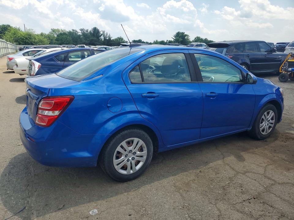 56892496 :رقم المزاد ، 1G1JB5SG7H4163604 vin ، 2017 Chevrolet Sonic مزاد بيع