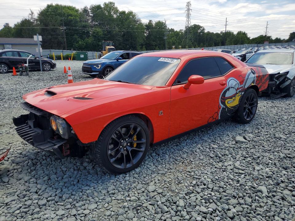 57675736 :رقم المزاد ، 2C3CDZFJ8MH637939 vin ، 2021 Dodge Challenger مزاد بيع