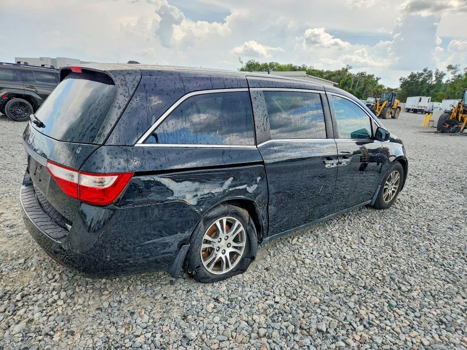 59142246 :رقم المزاد ، 5FNRL5H6XBB102950 vin ، 2011 Honda Odyssey مزاد بيع