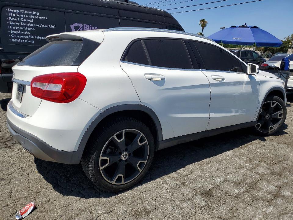 56579036 :رقم المزاد ، WDCTG4EB6JJ504780 vin ، 2018 Mercedes-benz Gla مزاد بيع