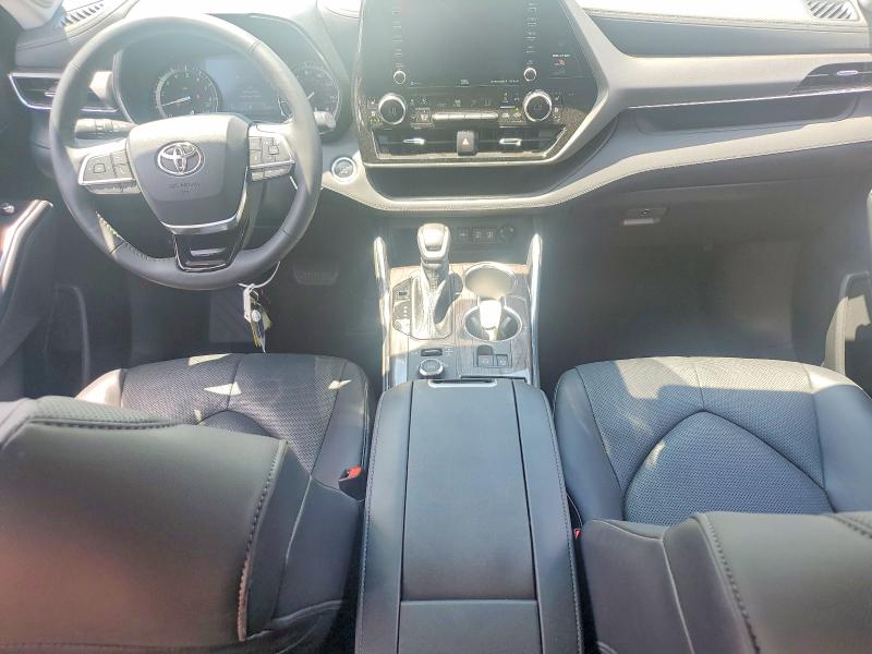 2021 Toyota Highlander მანქანა იყიდება აუქციონზე, vin: 5TDDZRBH8MS149001, აუქციონის ნომერი: 58106116