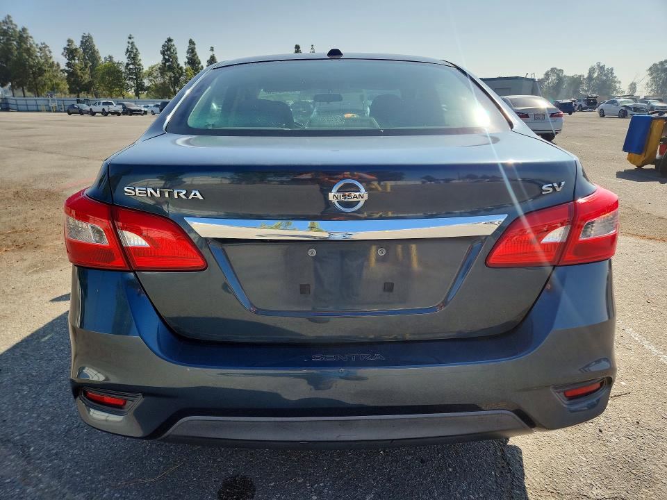 2017 Nissan Sentra მანქანა იყიდება აუქციონზე, vin: 3N1AB7AP8HL640302, აუქციონის ნომერი: 56415196