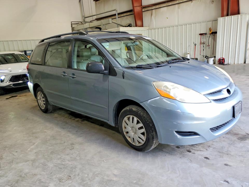 Продажа на аукционе авто 2010 Toyota Sienna, vin: 5TDKK4CCXAS342361, номер лота: 59062586