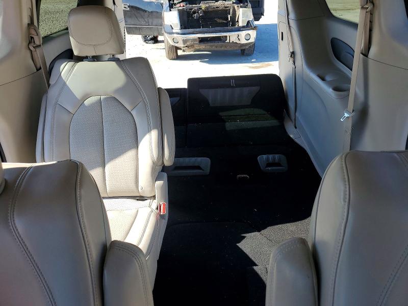 55702996 :رقم المزاد ، 2C4RC1DG8MR546410 vin ، 2021 Chrysler Voyager مزاد بيع