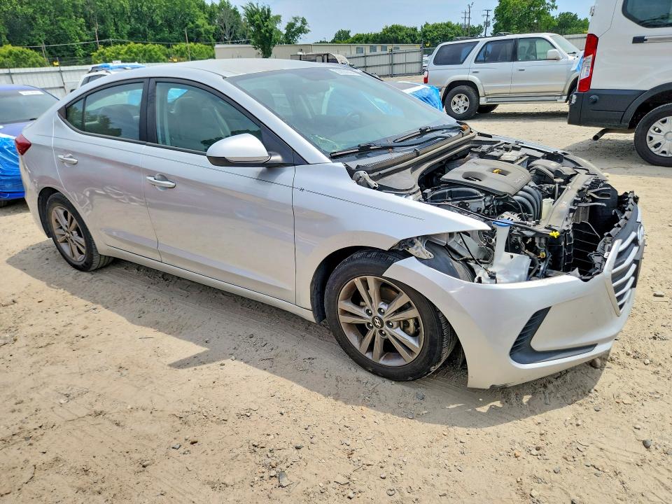 Продажа на аукционе авто 2017 Hyundai Elantra, vin: 5NPD84LF5HH138150, номер лота: 55604366