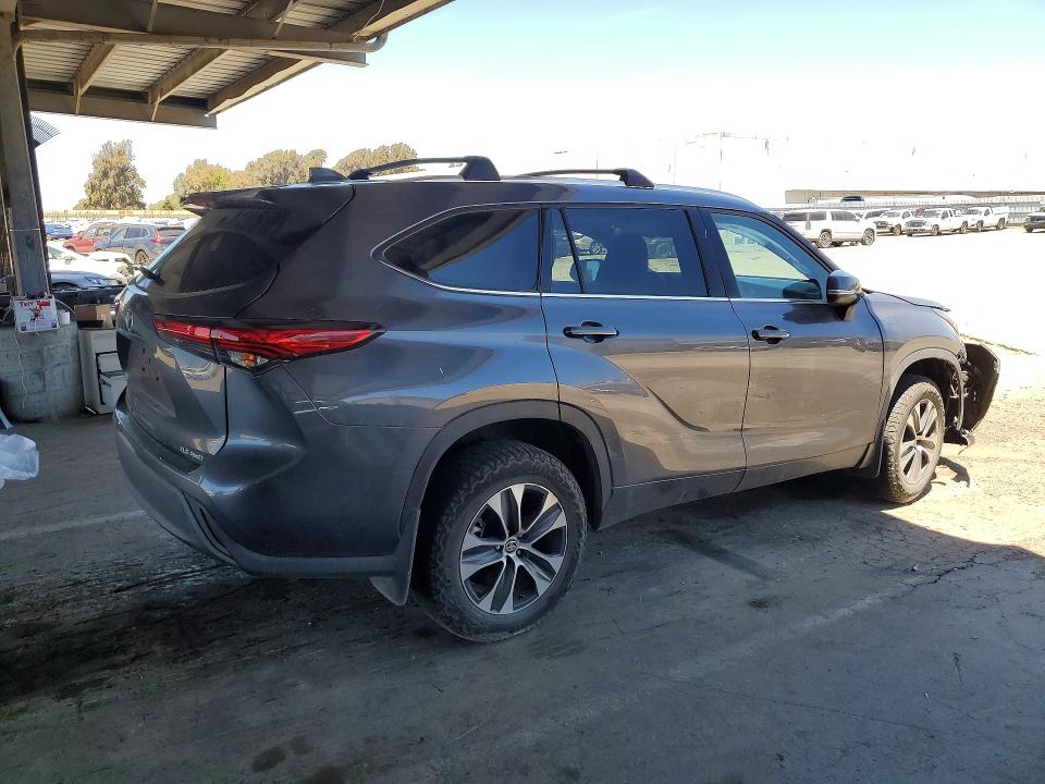 2020 Toyota Highlander მანქანა იყიდება აუქციონზე, vin: 5TDHZRBH1LS030318, აუქციონის ნომერი: 57010756