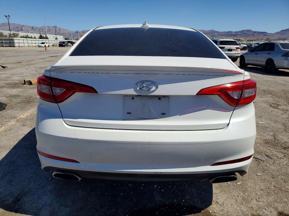 2015 Hyundai Sonata მანქანა იყიდება აუქციონზე, vin: 5NPE34AF2FH028286, აუქციონის ნომერი: 85451785