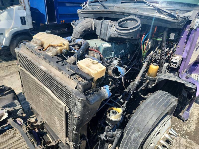 57139636 :رقم المزاد ، 1XKYDP9X8EJ412060 vin ، 2014 Kenworth T680 مزاد بيع