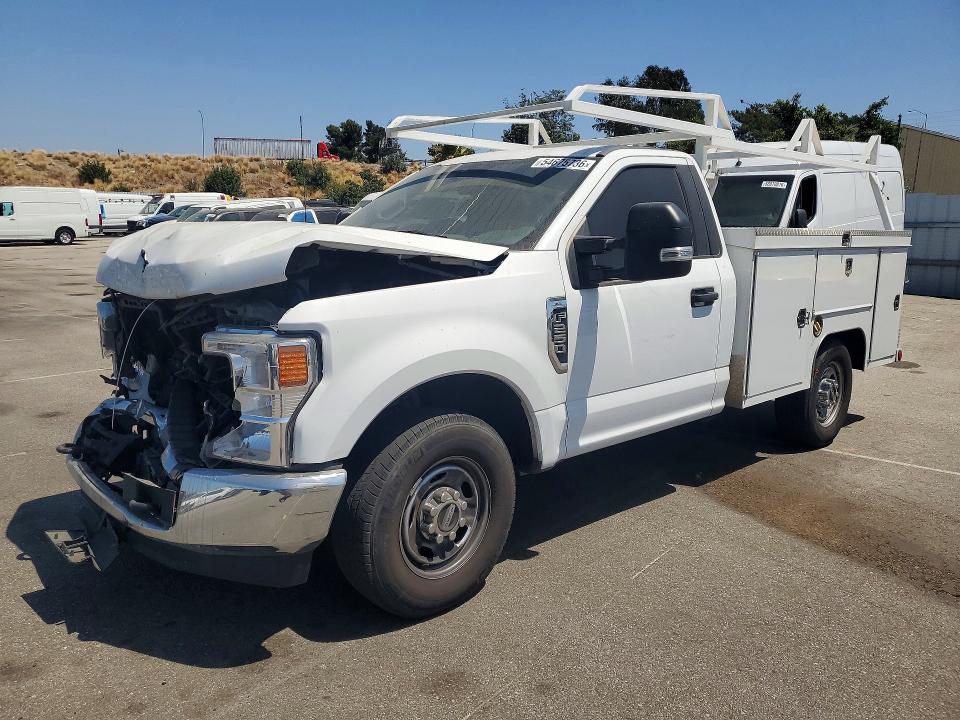 54675736 :رقم المزاد ، 1FDBF2A65NEE96599 vin ، 2022 Ford F250 مزاد بيع