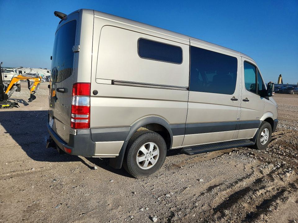54281186 :رقم المزاد ، WD4PE7DC2FP172288 vin ، 2015 Mercedes-benz Sprinter مزاد بيع