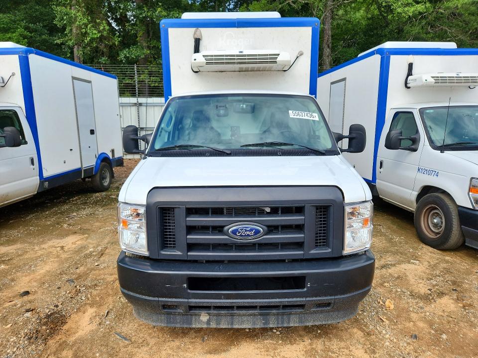 55637436 :رقم المزاد ، 1FDWE3FN8RDD04307 vin ، 2024 Ford E350 مزاد بيع