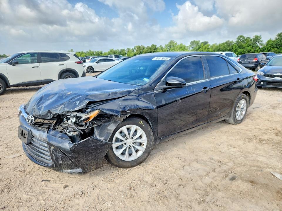 58413026 :رقم المزاد ، 4T1BF1FK8HU814662 vin ، 2017 Toyota Camry مزاد بيع