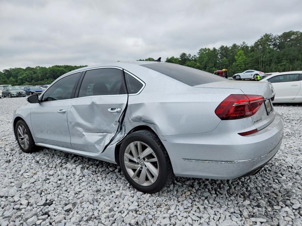 55425576 :رقم المزاد ، 1VWBA7A3XJC039327 vin ، 2018 Volkswagen Passat مزاد بيع