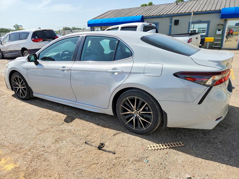 Продажа на аукционе авто 2022 Toyota Camry, vin: 4T1T11AK8NU014580, номер лота: 97683155