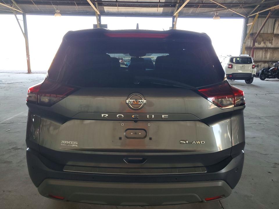 58814866 :رقم المزاد ، 5N1AT3CB4MC726535 vin ، 2021 Nissan Rogue مزاد بيع