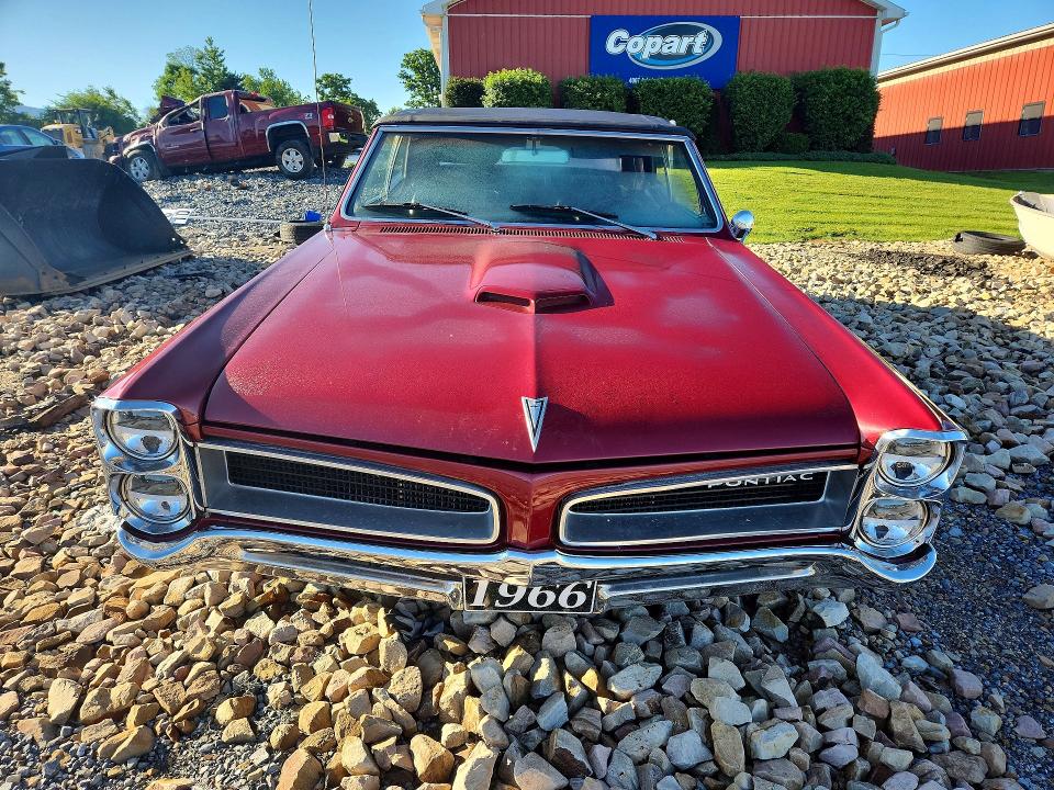 56581106 :رقم المزاد ، 237676P248042 vin ، 1966 Pontiac Lemans Rwd مزاد بيع