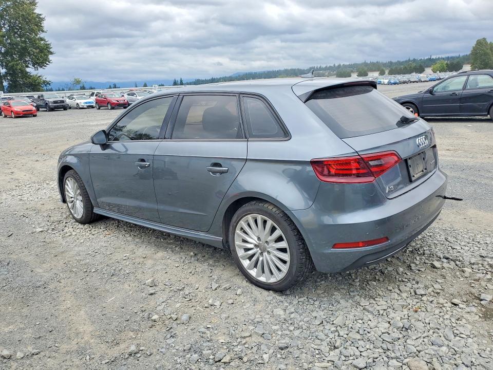 Продажа на аукционе авто 2016 Audi A3, vin: WAUUPBFF2GA158409, номер лота: 59220356