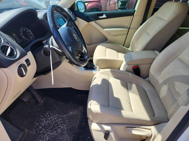 2017 Volkswagen Tiguan მანქანა იყიდება აუქციონზე, vin: WVGAV7AX5HK026552, აუქციონის ნომერი: 57751826