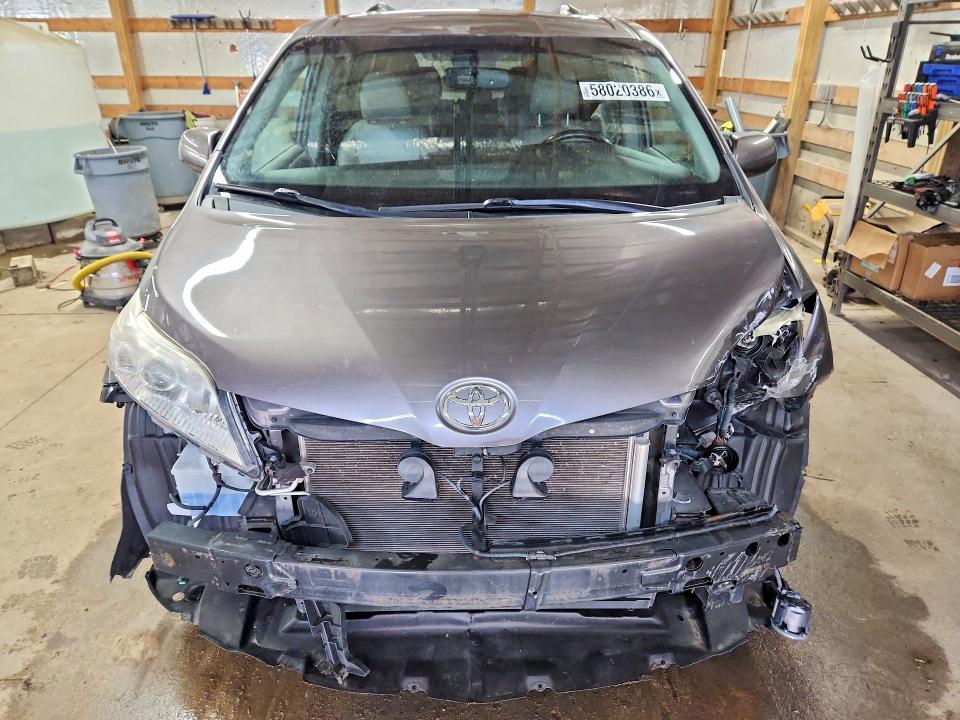 Продаж на аукціоні авто 2015 Toyota Sienna, vin: 5TDYK3DC5FS631027, номер лоту: 58020386
