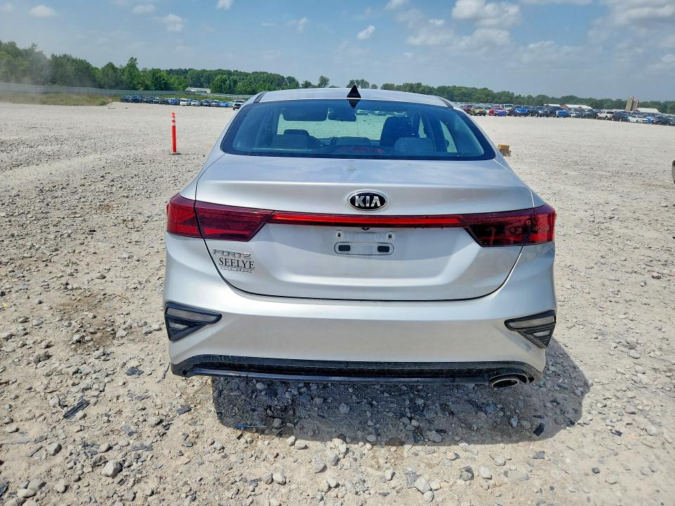 2019 Kia Forte მანქანა იყიდება აუქციონზე, vin: 3KPF24AD6KE007672, აუქციონის ნომერი: 58970096