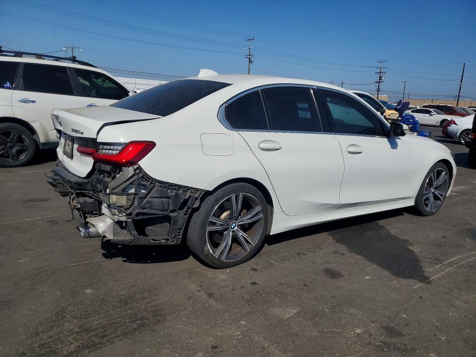 58133616 :رقم المزاد ، 3MW5P7J01M8C11435 vin ، 2021 Bmw 330e مزاد بيع