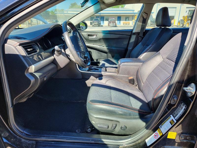 56648786 :رقم المزاد ، 4T1BF1FK3FU958522 vin ، 2015 Toyota Camry مزاد بيع