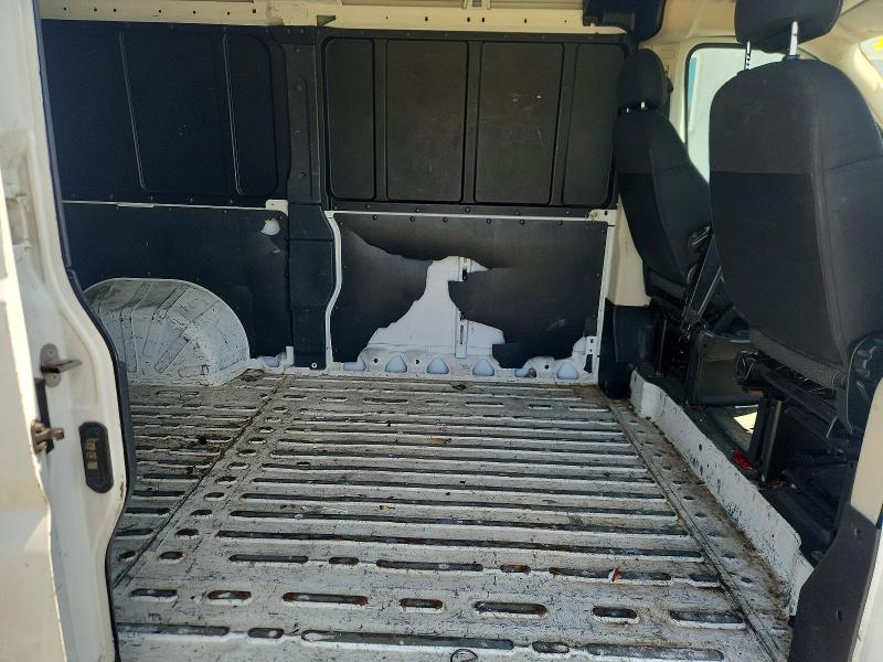58618096 :رقم المزاد ، 3C6TRVAG5GE132983 vin ، 2016 Ram Promaster 1500 مزاد بيع