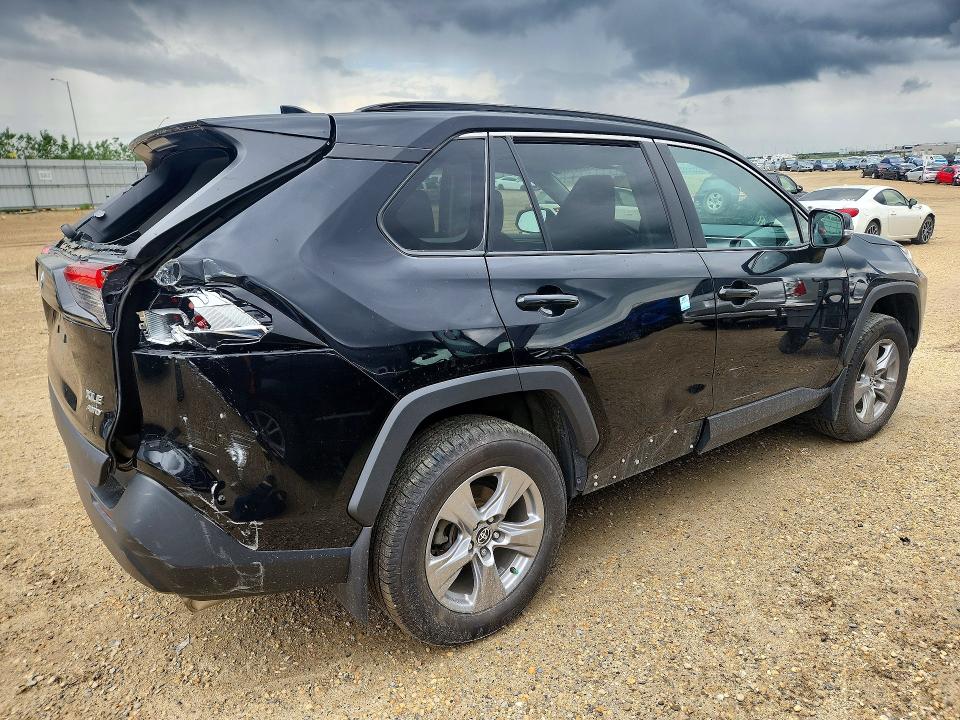 Продажа на аукционе авто 2022 Toyota Rav4, vin: 2T3R1RFV7NW250270, номер лота: 57701056