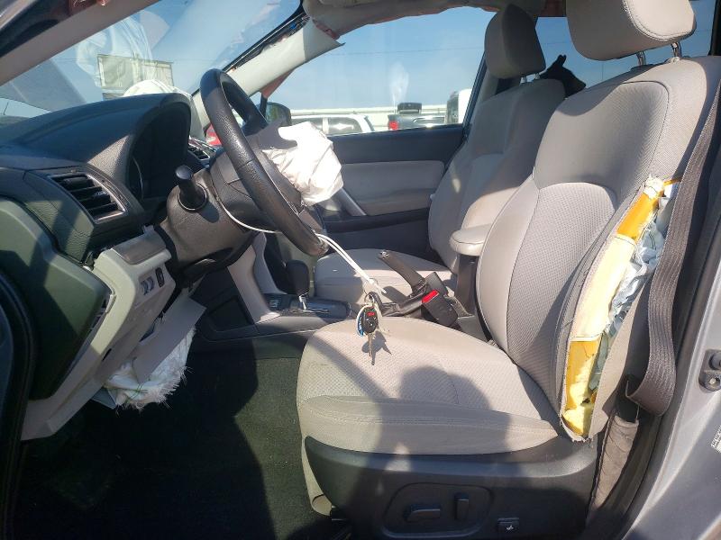 55891286 :رقم المزاد ، JF2SJAECXHH409233 vin ، 2017 Subaru Forester مزاد بيع