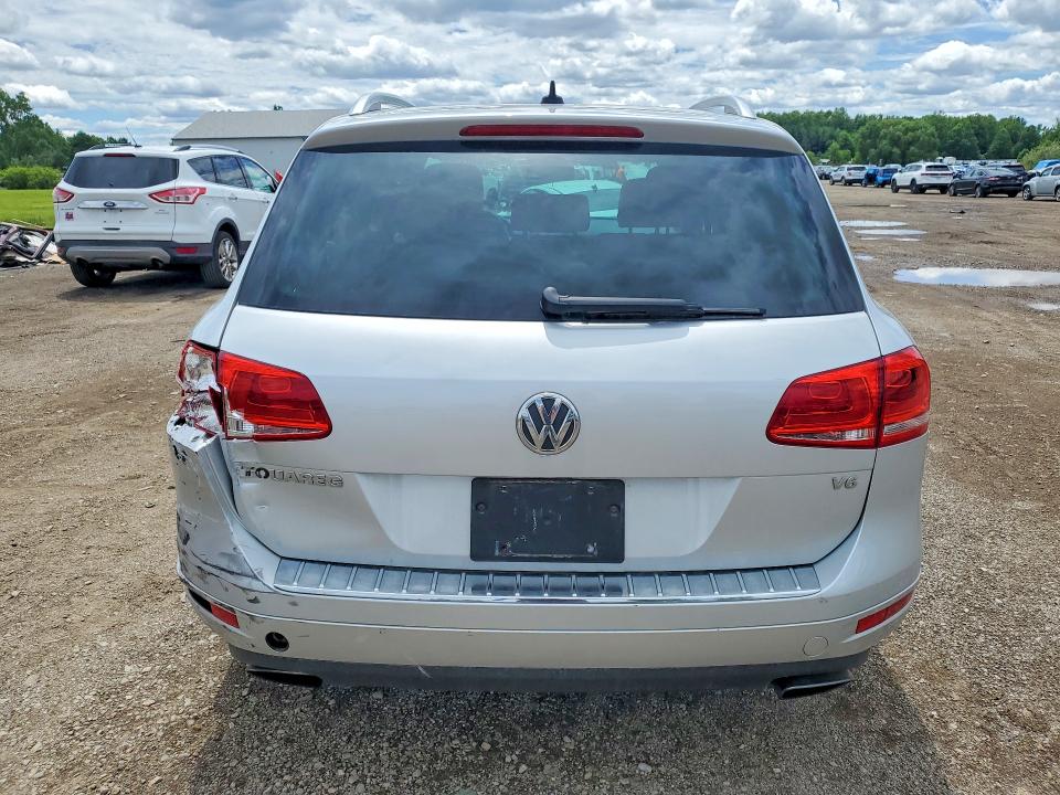 57540396 :رقم المزاد ، WVGEF9BP0DD013795 vin ، 2013 Volkswagen Touareg مزاد بيع