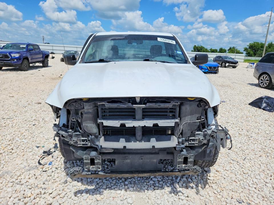 55683236 :رقم المزاد ، 3C6JR6DT4KG536201 vin ، 2019 Ram 1500 Classic مزاد بيع