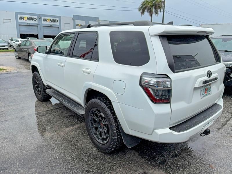 Продажа на аукционе авто 2022 Toyota 4runner, vin: JTETU5JR9N6010652, номер лота: 56337376