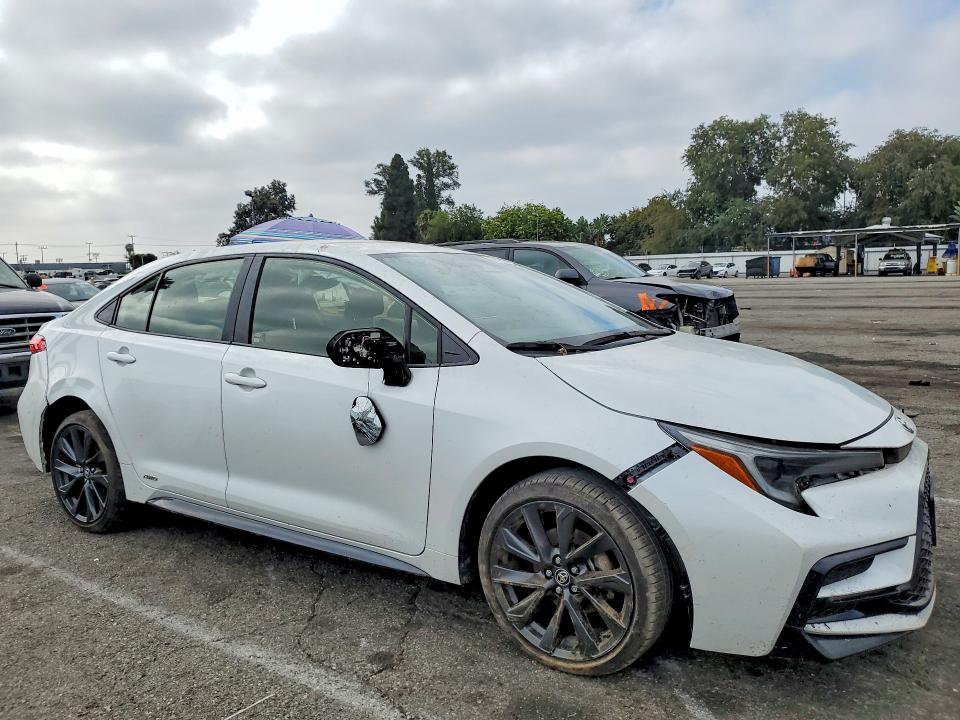 58407586 :رقم المزاد ، JTDBDMHE9S3021659 vin ، 2025 Toyota Corolla Hybrid مزاد بيع