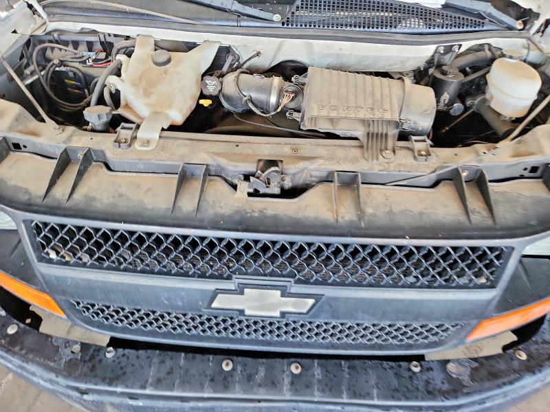 57189976 :رقم المزاد ، 1GCFG15XX51129950 vin ، 2005 Chevrolet Express G1500 مزاد بيع