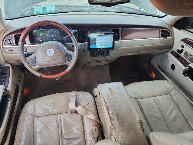 Продаж на аукціоні авто 2003 Lincoln Town Car, vin: 1LNHM83W43Y643197, номер лоту: 56777736