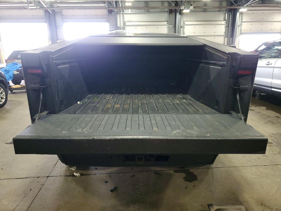 2024 Tesla Cybertruck მანქანა იყიდება აუქციონზე, vin: 7G2CEHEE0RA042548, აუქციონის ნომერი: 57753176
