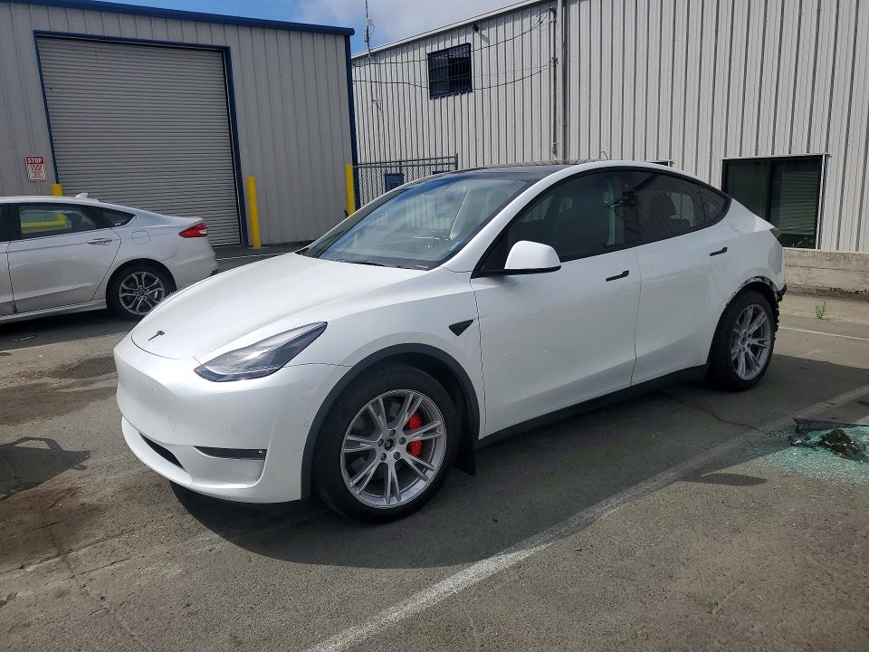 Продажа на аукционе авто 2022 Tesla Model Y, vin: 7SAYGDEF7NF556482, номер лота: 58269426